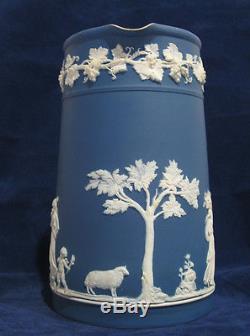 Wedgwood 7 1/2 Siècle Jasperware Jug Ou Pichet