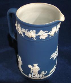 Wedgwood 7 1/2 Siècle Jasperware Jug Ou Pichet