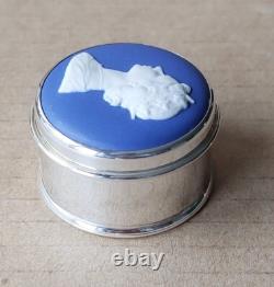 Wedgwood BLEU ROYAL Jasperware + BOÎTE MINIATURE en ARGENT pour le Jubilé de la Reine Britannique