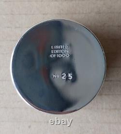 Wedgwood BLEU ROYAL Jasperware + BOÎTE MINIATURE en ARGENT pour le Jubilé de la Reine Britannique