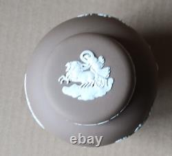 Wedgwood BROWN TAUPE FONCÉ Jasperware Petite Boîte à GINGEMBRE avec Couvercle Rare