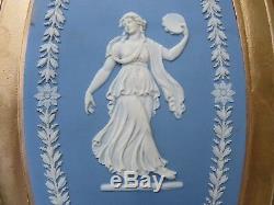 Wedgwood Bleu Jasper Ware Danse Hour Bert Bentley Encadrée Plaque Ovale (c. 1890.)
