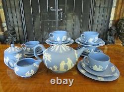 Wedgwood Bleu Jasperware 23 Piece Proper Tea Set Service & Plaques Pour 6 (1956)