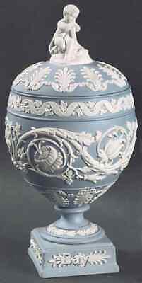 Wedgwood Bleu Jasperware Arabesque Vase Et Couvercle 936550