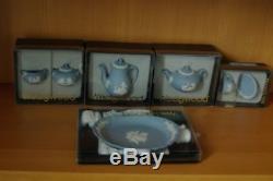 Wedgwood Bleu Miniature Jasperware Set De 10 Pieces État Impeccable