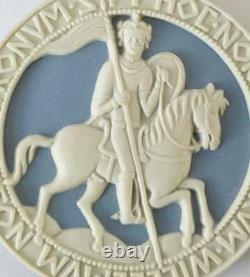 Wedgwood Blue Jasperware 900e Anniversaire De La Médaille Du Sceau Du Livre Domesday