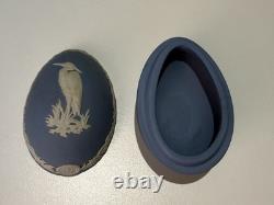 Wedgwood Blue Jasperware Angleterre Ensemble de 11 petits vases et œufs décoratifs