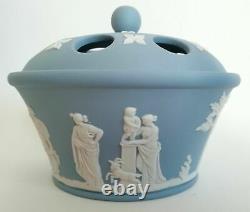 Wedgwood Blue Jasperware Pot Pourri Pot Et Couvercle