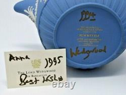 Wedgwood Blue Jasperware Rum Kettle Dancing Hours, #53/100 1993, Signé Wedgwood