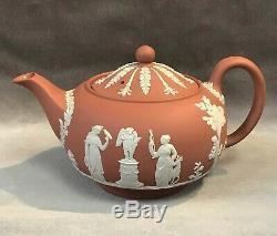 Wedgwood Crème Sur Terra Cotta Jasperware Tea Pot Sacrifice Cupidon