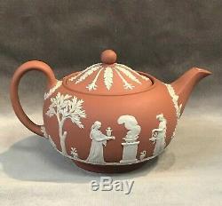 Wedgwood Crème Sur Terra Cotta Jasperware Tea Pot Sacrifice Cupidon