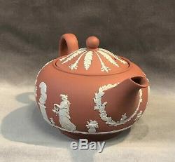 Wedgwood Crème Sur Terra Cotta Jasperware Tea Pot Sacrifice Cupidon