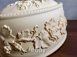Wedgwood Decorative Covered Dish Tan Bisque Porcelain Caneware Jasperware Jaune