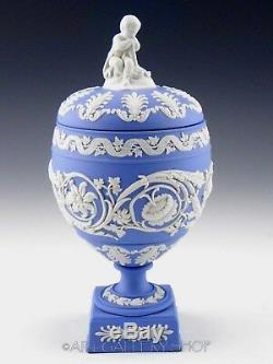 Wedgwood England Jasperware Blue Vase Arabesque Urn Couvercle Couvercle De Cherub Rare