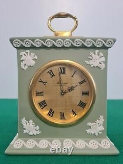 Wedgwood Green Jasperware Mantel Clock Mouvement Suisse Travail