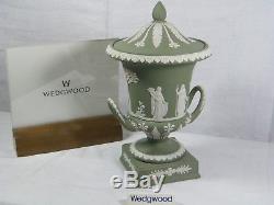 Wedgwood Green Piédestal Jasper Ware Campana 1969 Et Extrêmement Rare,!