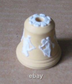 Wedgwood HEURES DE DANSE Fille Florale JAUNE Jasperware CORDON LUMINEUX RARE