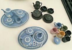 Wedgwood Jasperware 1 Sur 4 Miniature Sets Bleu (2) Ou Basalte Ou Mixte Tasse / Parfum