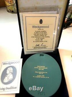 Wedgwood Jasperware 4.5x5.5 Oval Silhouette Portrait Médaillon 4-color Nice