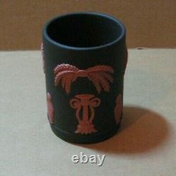 Wedgwood Jasperware Black & Terracotta Égyptienne Vase Courte À Déversement