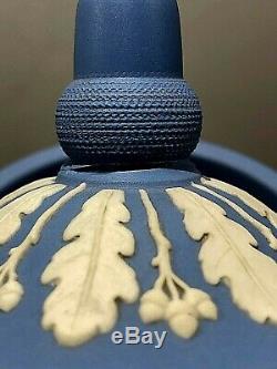 Wedgwood Jasperware Bleu Couvert Vase Urne Melpomène Et Afficher Les Détails Erato