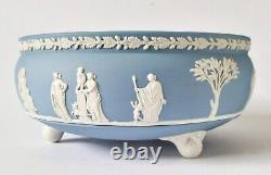 Wedgwood Jasperware Blue And White Three Footed Sacrifice Bowl