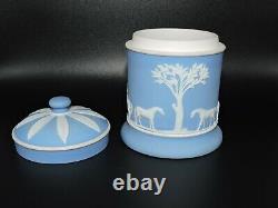 Wedgwood Jasperware Cheval Thème Cigarette Lidée Jar