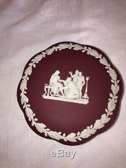 Wedgwood Jasperware Crimson / Red Round / Box-pétoncle Couvert Made In England C1929