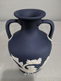 Wedgwood Jasperware Portland Vase Cobalt / Bleu Foncé Ec 6 Made In England