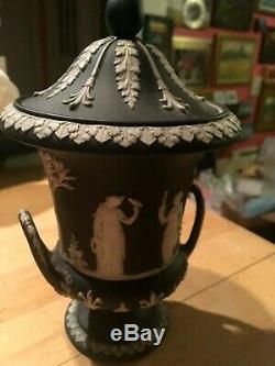 Wedgwood Jasperware Rare Black Dip 6.5 Campana Poignées De Vase Pour Vase Urne 1900 Nice