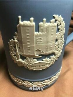 Wedgwood Jasperware Tasse Bleue De Noël Set (1976 1982)