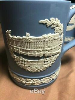 Wedgwood Jasperware Tasse Bleue De Noël Set (1976 1982)