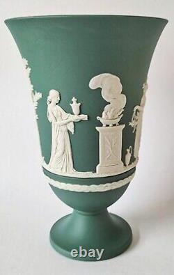 Wedgwood Jasperware Teal Vase À Pied Vert