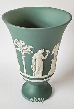 Wedgwood Jasperware Teal Vase À Pied Vert