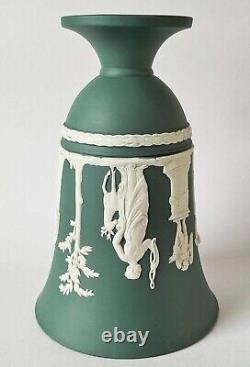 Wedgwood Jasperware Teal Vase À Pied Vert Et Blanc