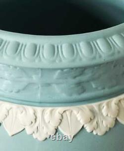 Wedgwood Jasperware Turquoise Et Vase Blanc Bontiful
