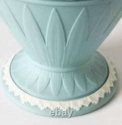 Wedgwood Jasperware Turquoise Et Vase Blanc Bontiful