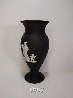 Wedgwood Jasperware Vase À Pied Classique Large Noir Et Blanc