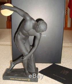 Wedgwood Jeux Olympiques 2012 Noir Jasper Olympien Discobole Figure Bnib Était De £ 350