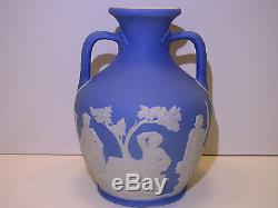 Wedgwood Pâle Bleu Pâle Jasper Ware Portland Vase C. 1840