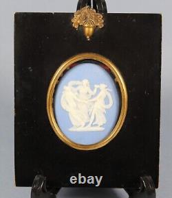 Wedgwood, Plaque ronde en jaspe bleu de l'époque victorienne, Trois Grâces, encadrée