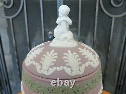 Wedgwood St James' Collection Tricolor Lilac Jasperware Cupidon Arabesque Vase Urn