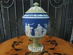 Wedgwood Tricolor Green Blue Jasperware Covered Urn Vase Sacrifice Figures 1870